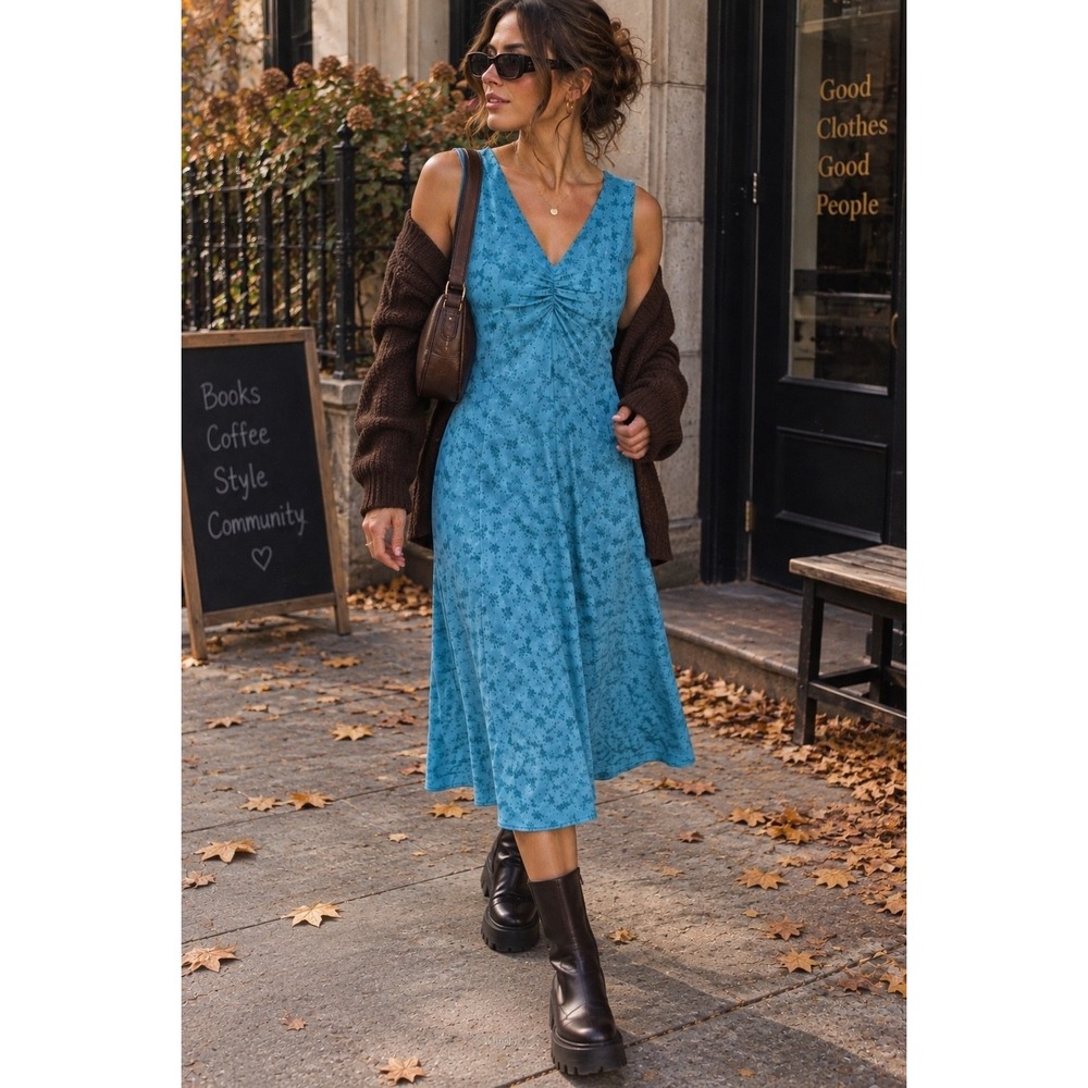 Vintage Banana Republic Y2K 2002 Blue Floral Ruched Midi Dress Size 6